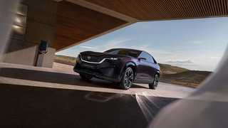 NOVO MAZDA CX-6e DESVENDADO NO SALÃO AUTOMÓVEL DE BRUXELAS: A CONDUÇÃO ELÉTRICA NA SUA FORMA MAIS ARTÍSTICA